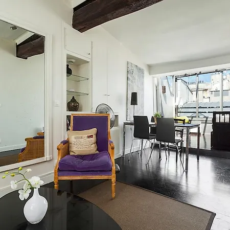 St Germain Des Pres Apartment *